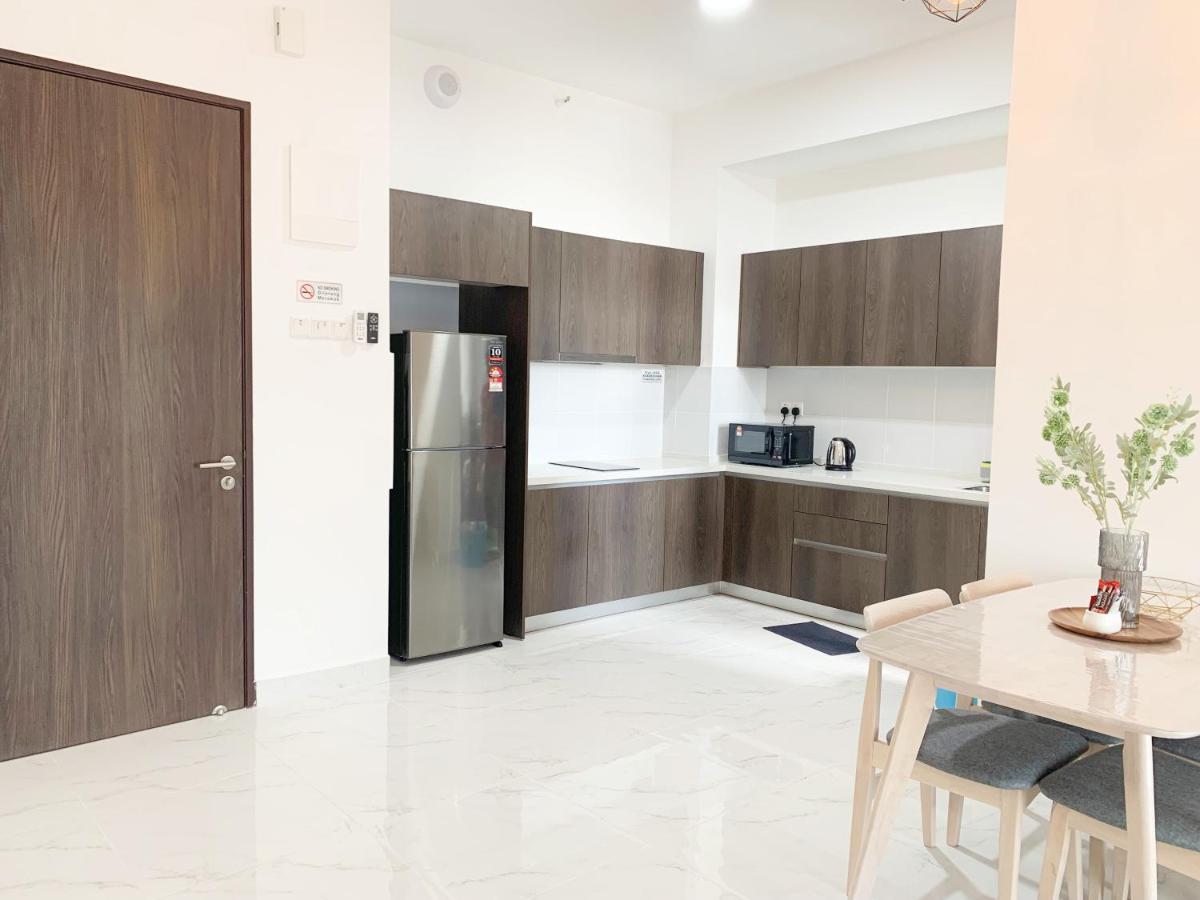 Netflix Two Bedroom Troika Kota Bharu Homestay 182 Exteriör bild