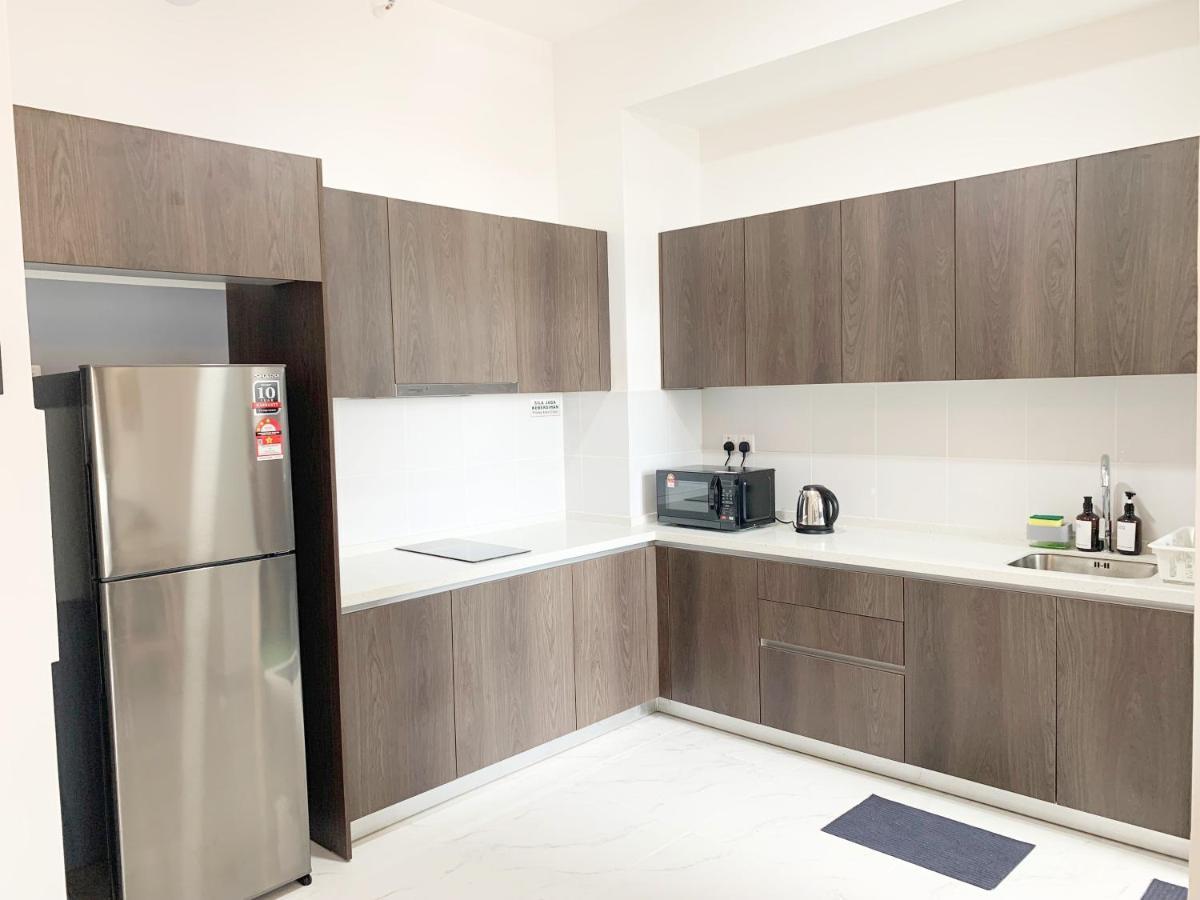 Netflix Two Bedroom Troika Kota Bharu Homestay 182 Exteriör bild
